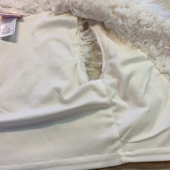 Little Lass Vest - Picture 9 of 9